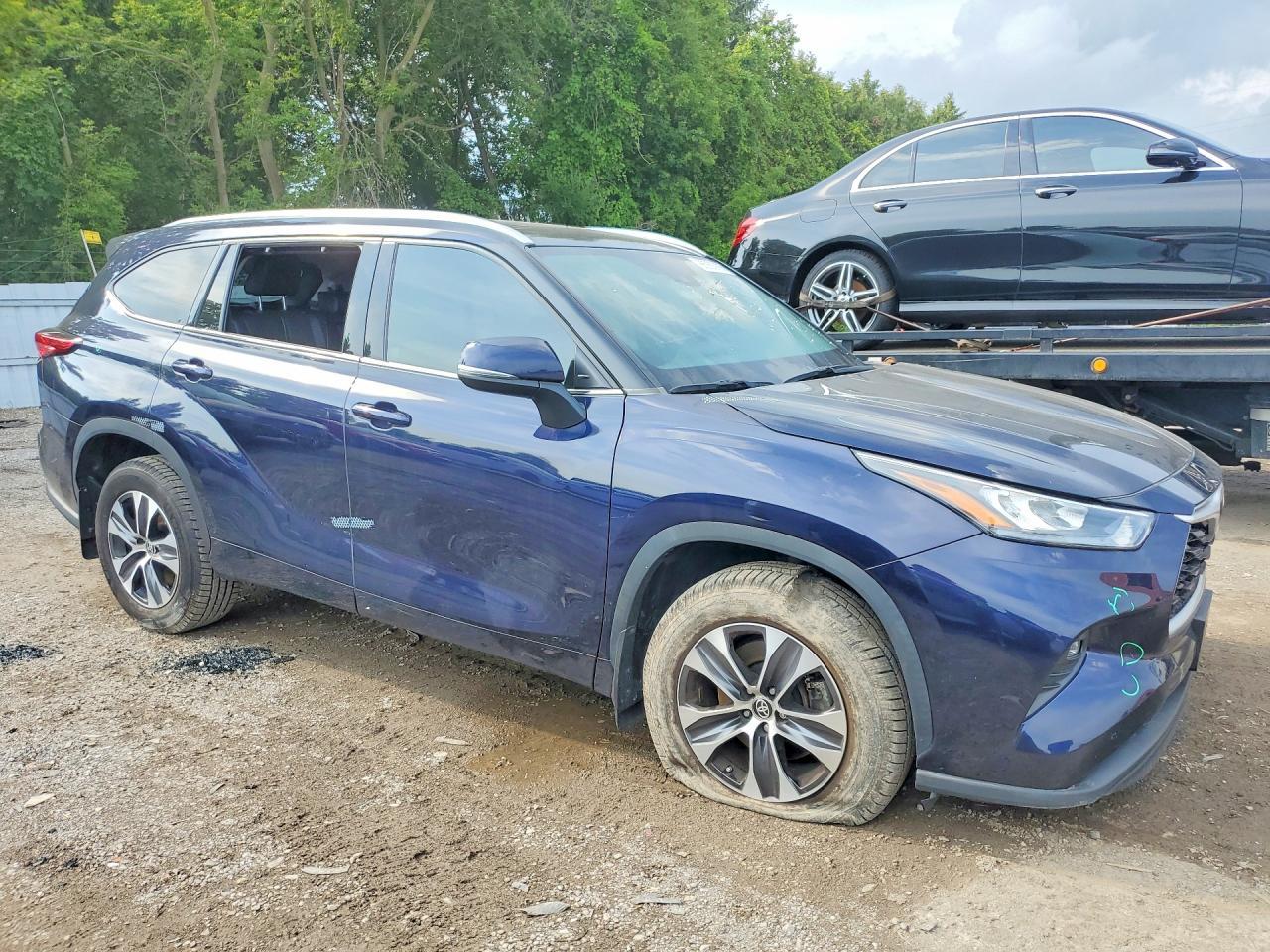 2020 Toyota Highlander Xle - Image 4