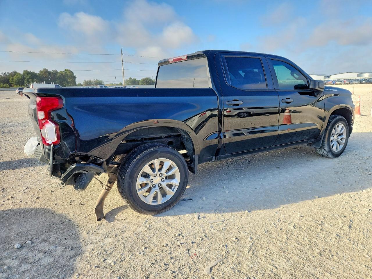 2021 Chevrolet Silverado C1500 Custom - Image 3