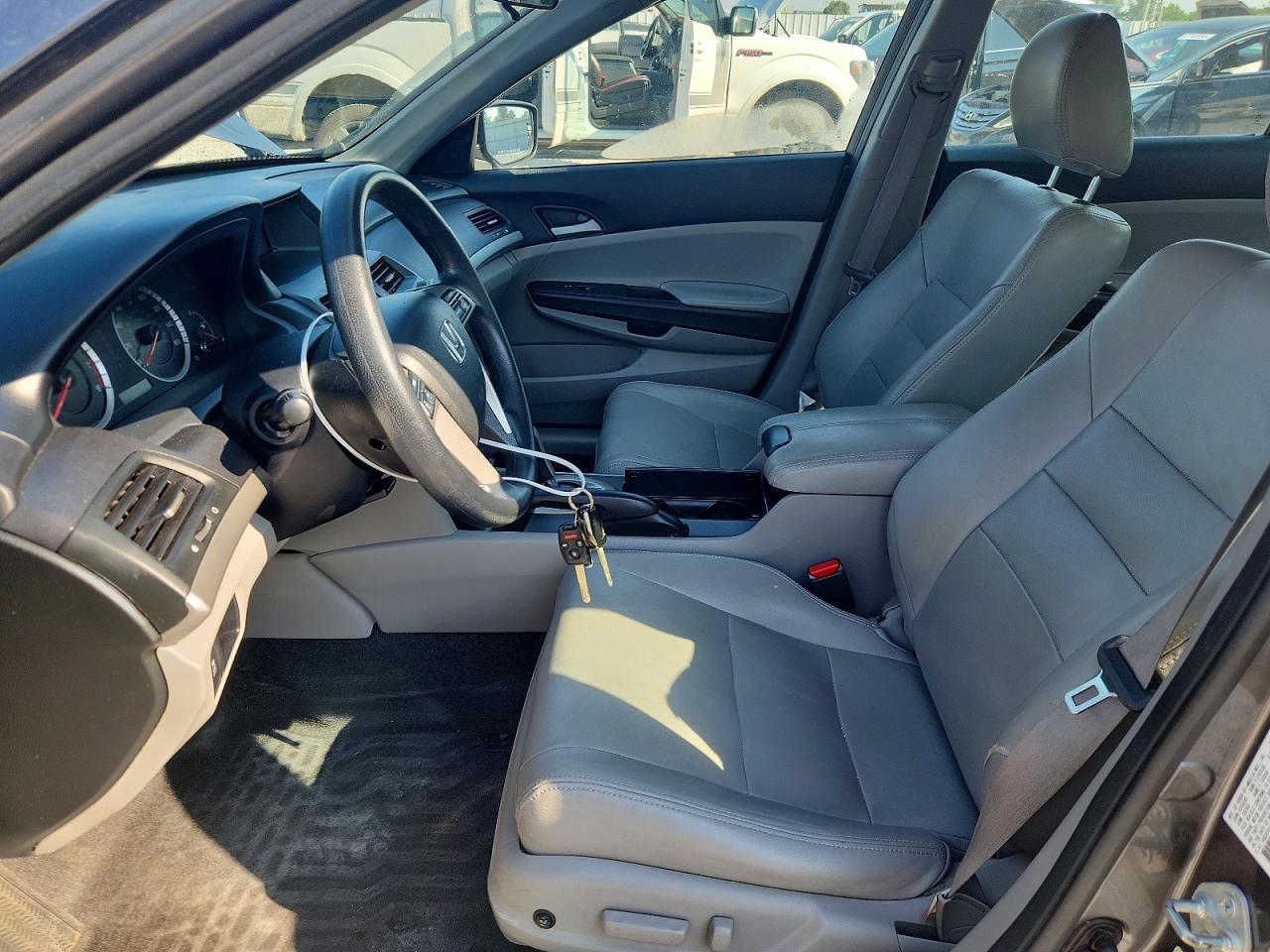 2011 Honda Accord Lxp - Image 7