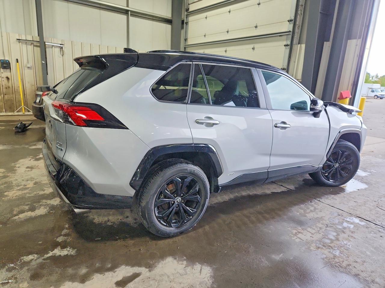 2022 Toyota Rav4 Xse - Фото 3