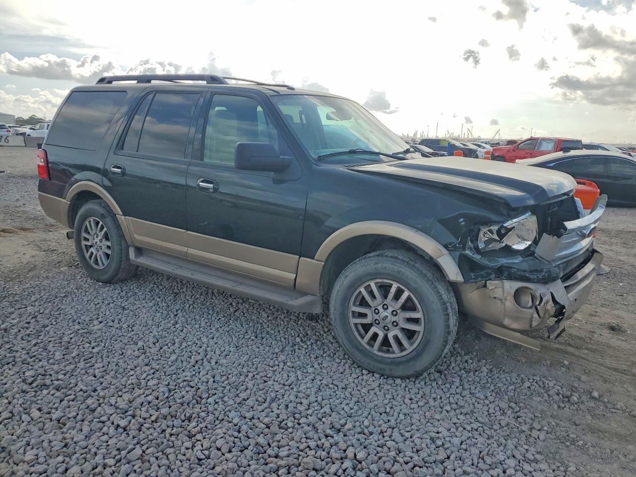 2013 Ford Expedition Xlt - Image 4