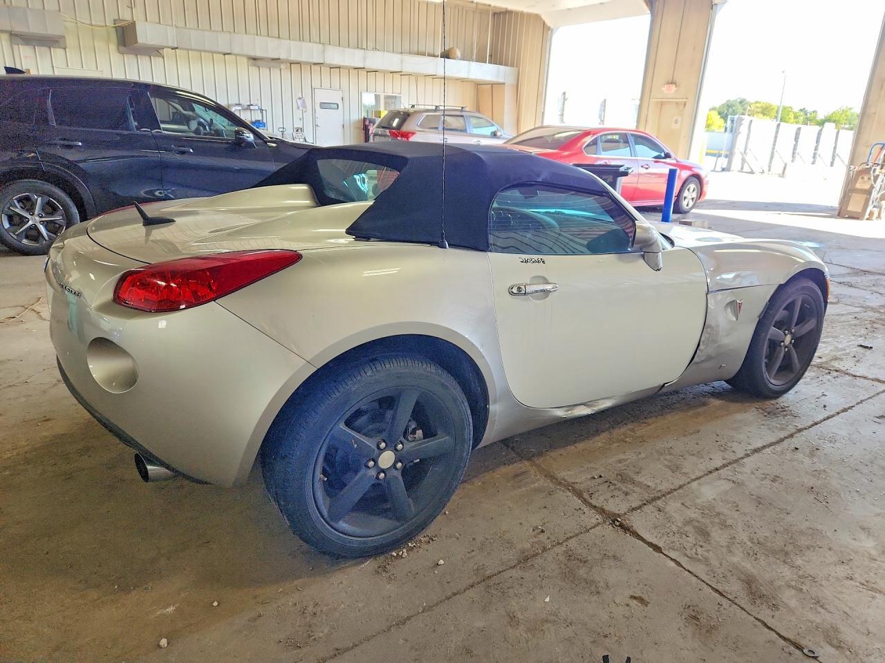 2009 Pontiac Solstice - Фото 3