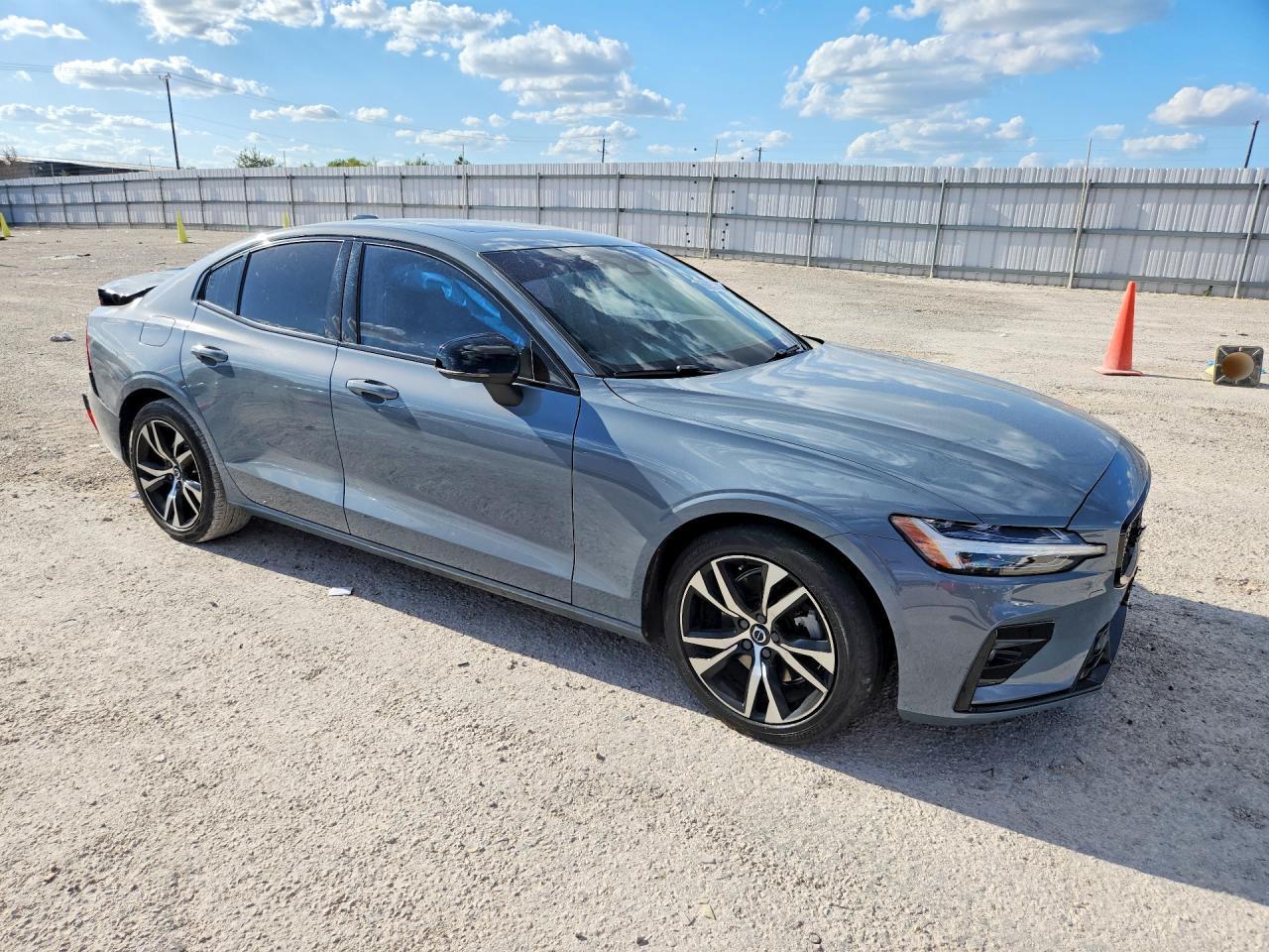 2024 Volvo S60 Core - Image 4