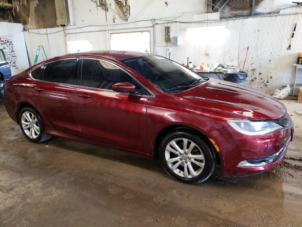 2015 Chrysler 200 Limited - Фото 4