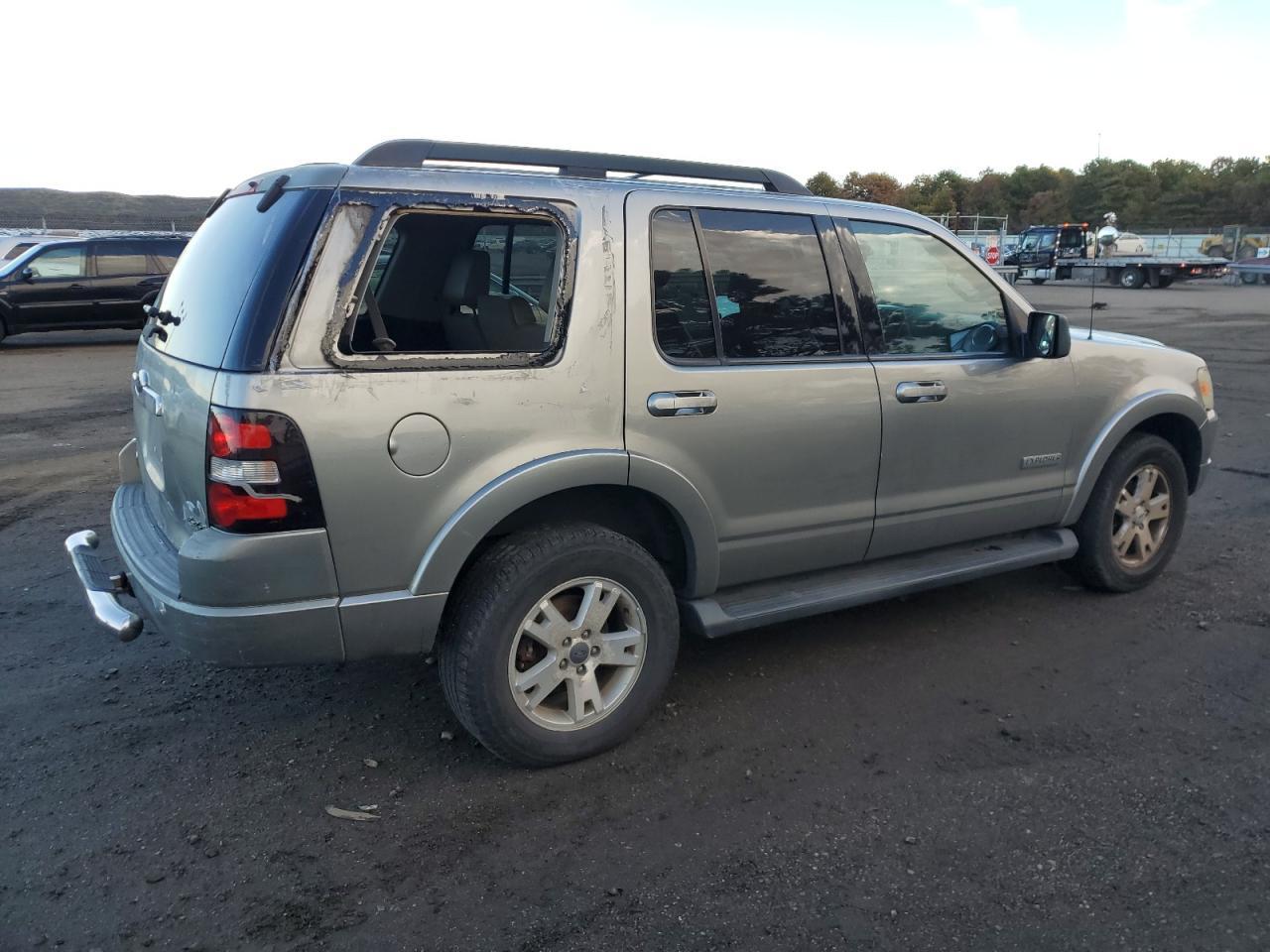 2008 Ford Explorer Xlt - Фото 3