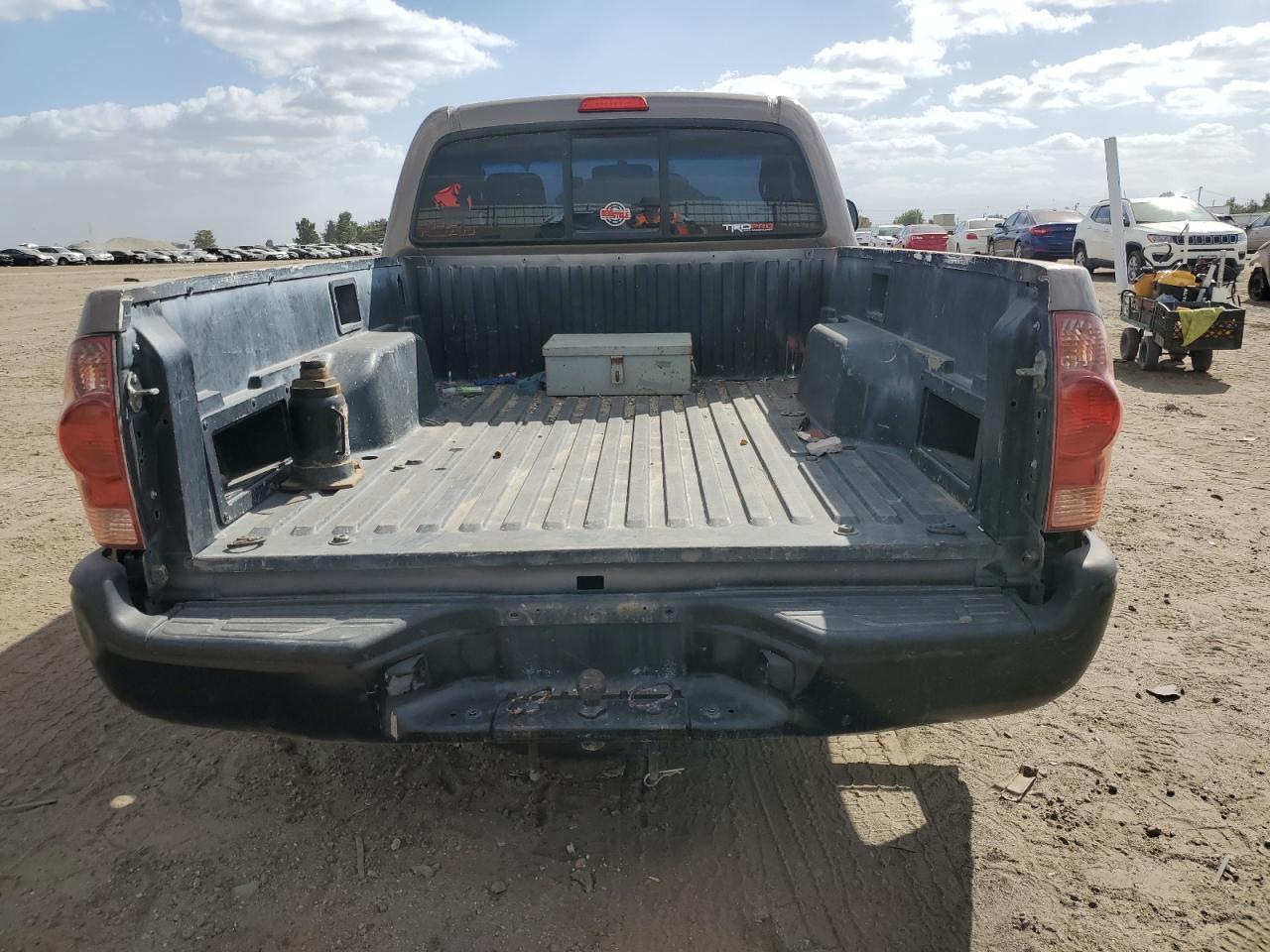 2006 Toyota Tacoma Prerunner - Image 6