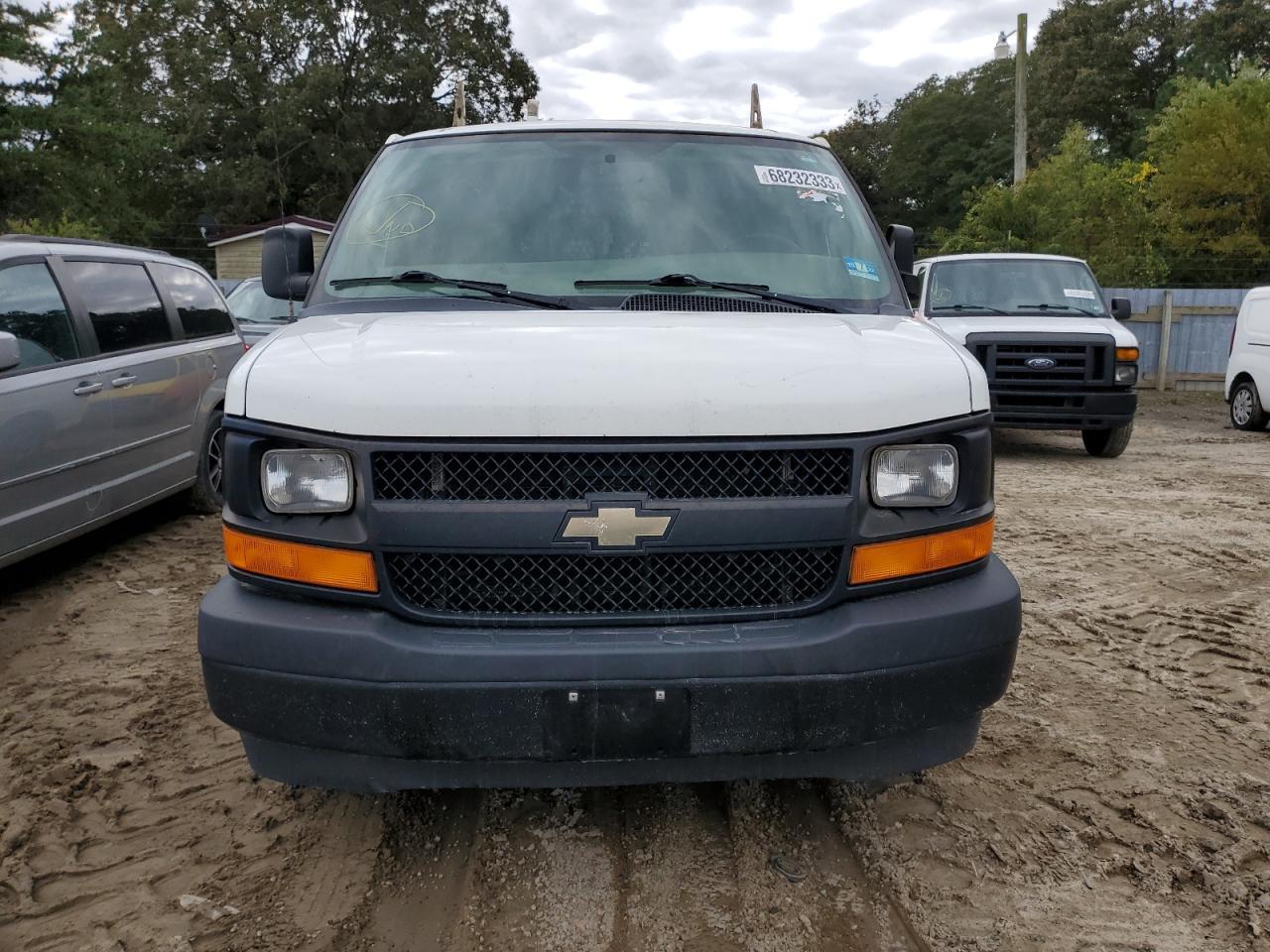 2017 Chevrolet Express G2500 - Фото 5