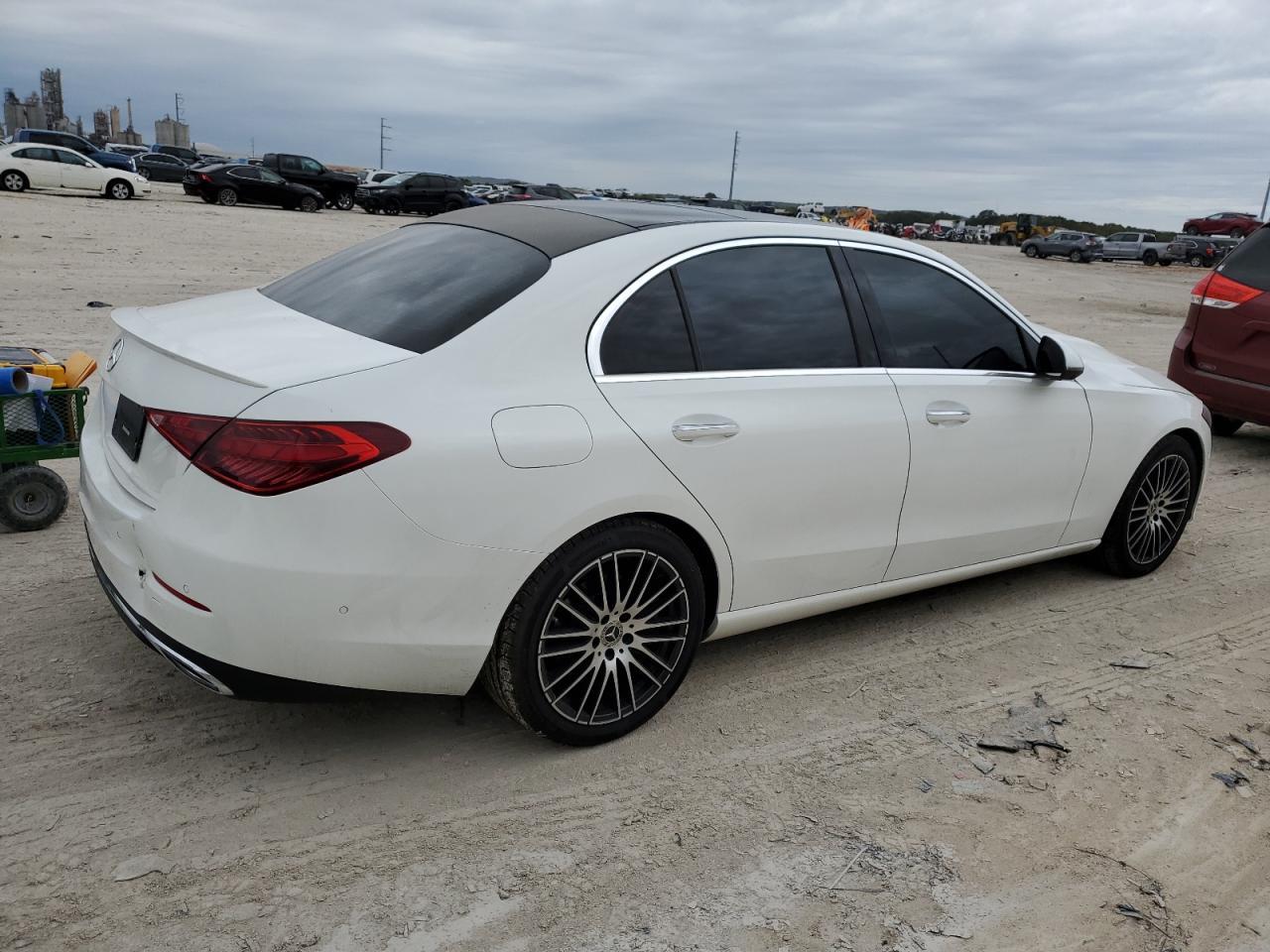 2022 Mercedes-Benz C 300 - Фото 3