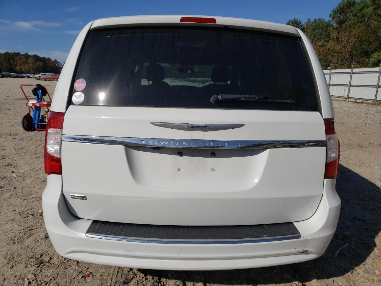 2015 Chrysler Town & Country Touring - Фото 6
