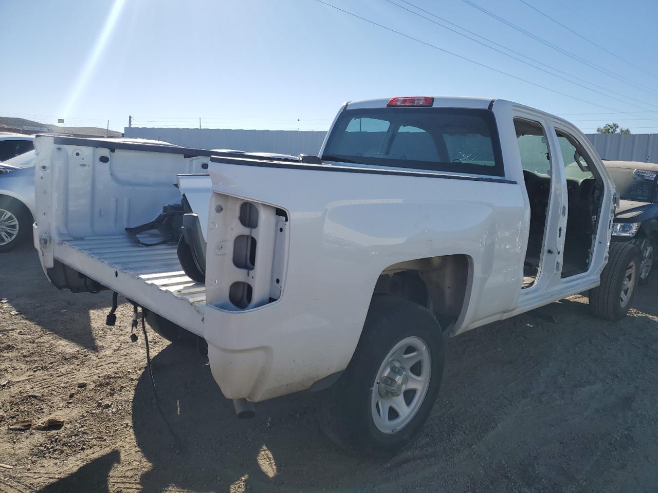 2015 Chevrolet Silverado - Image 3