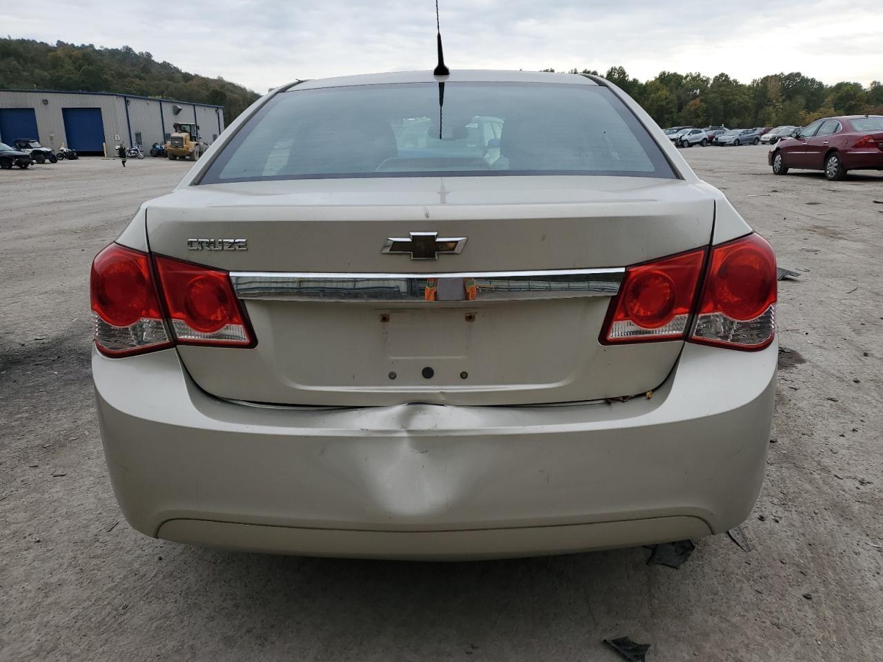 2013 Chevrolet Cruze Ls - Фото 6