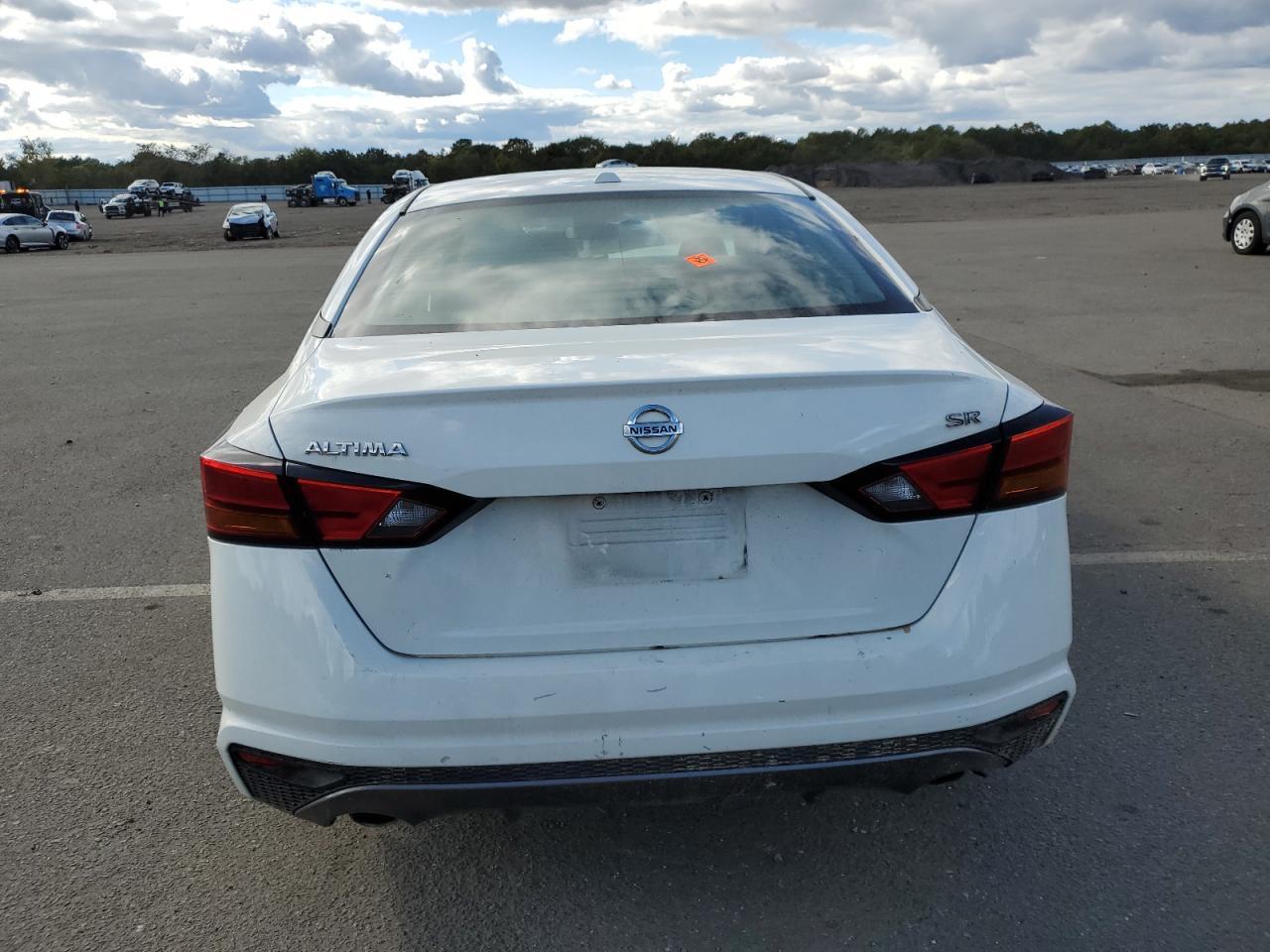 2019 Nissan Altima Sr - Фото 6