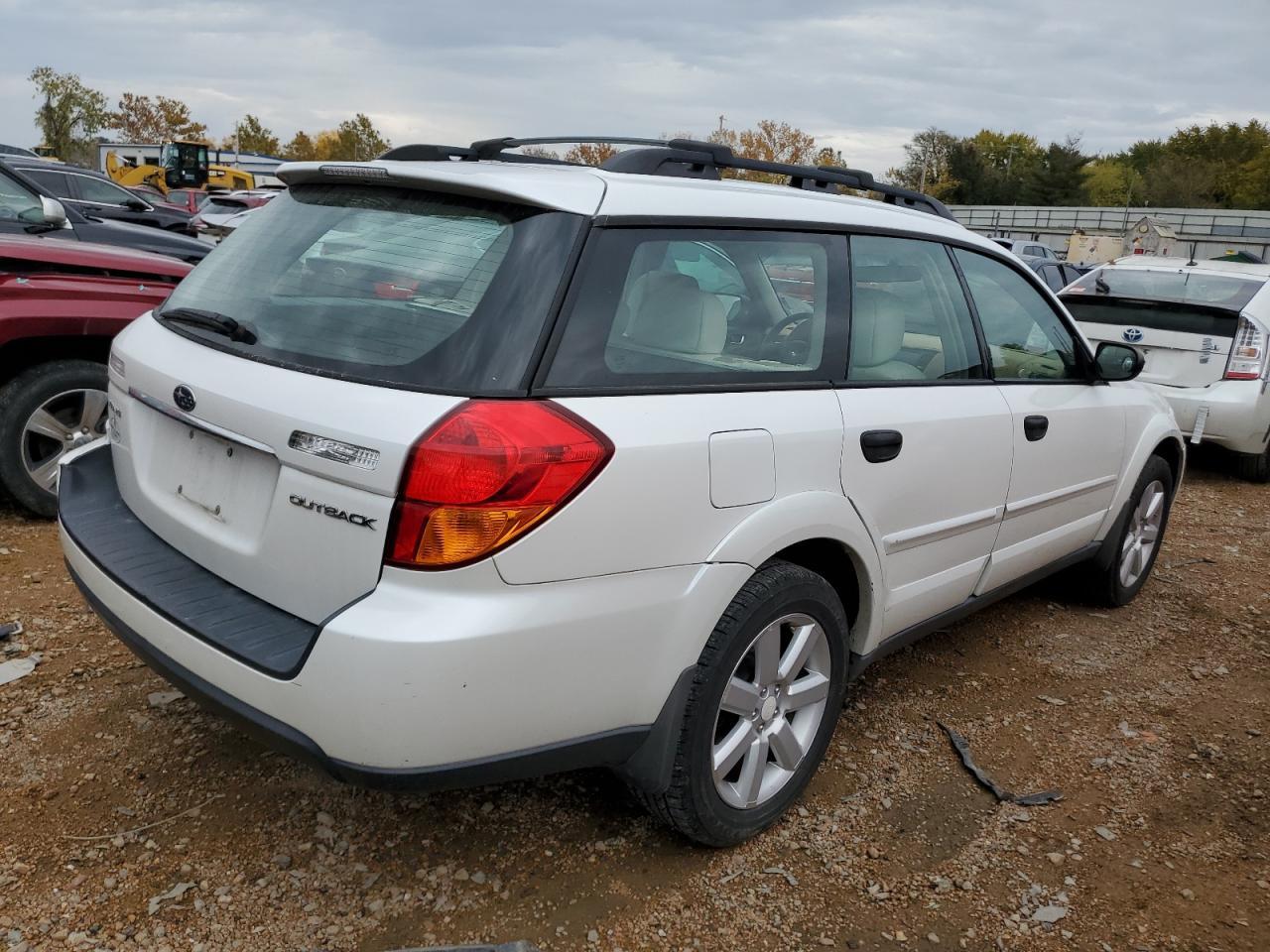 2006 Subaru Legacy Outback 2.5I - Фото 3