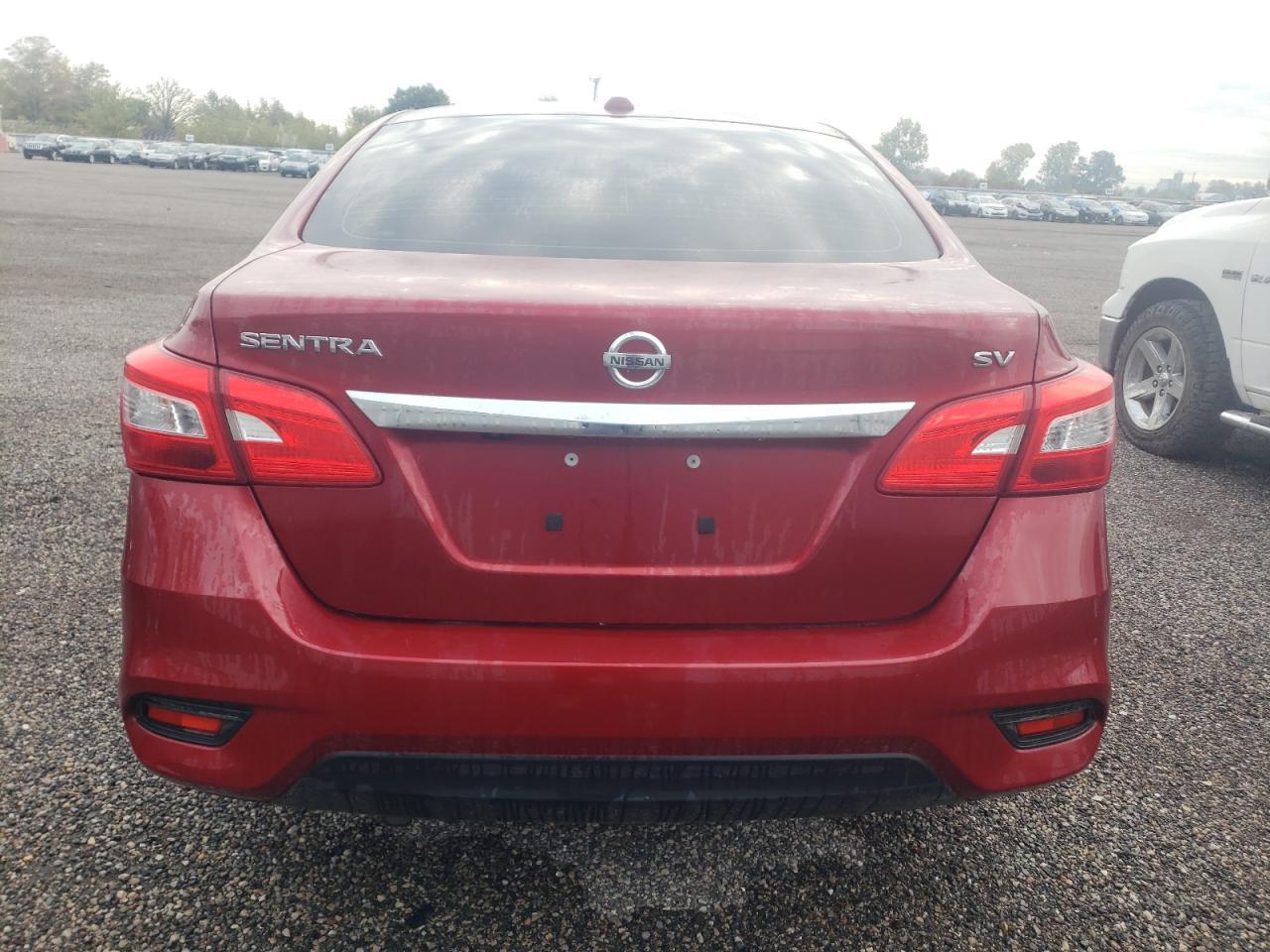 2018 Nissan Sentra S - Фото 6