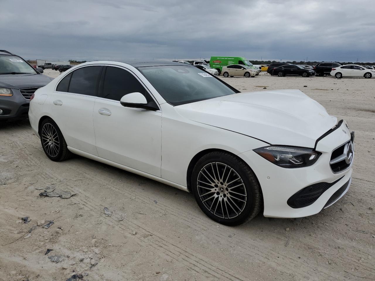 2022 Mercedes-Benz C 300 - Фото 4