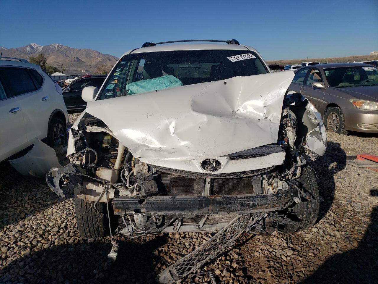 2009 Toyota Sienna - Image 5