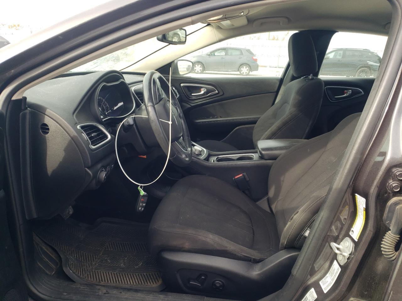 2016 Chrysler 200 Limited - Image 7