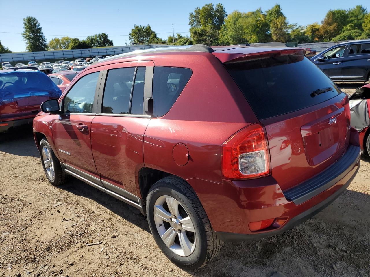2011 Jeep Compass Sport - Фото 2