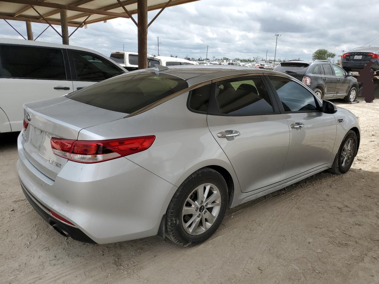 2018 Kia Optima Lx - Image 3