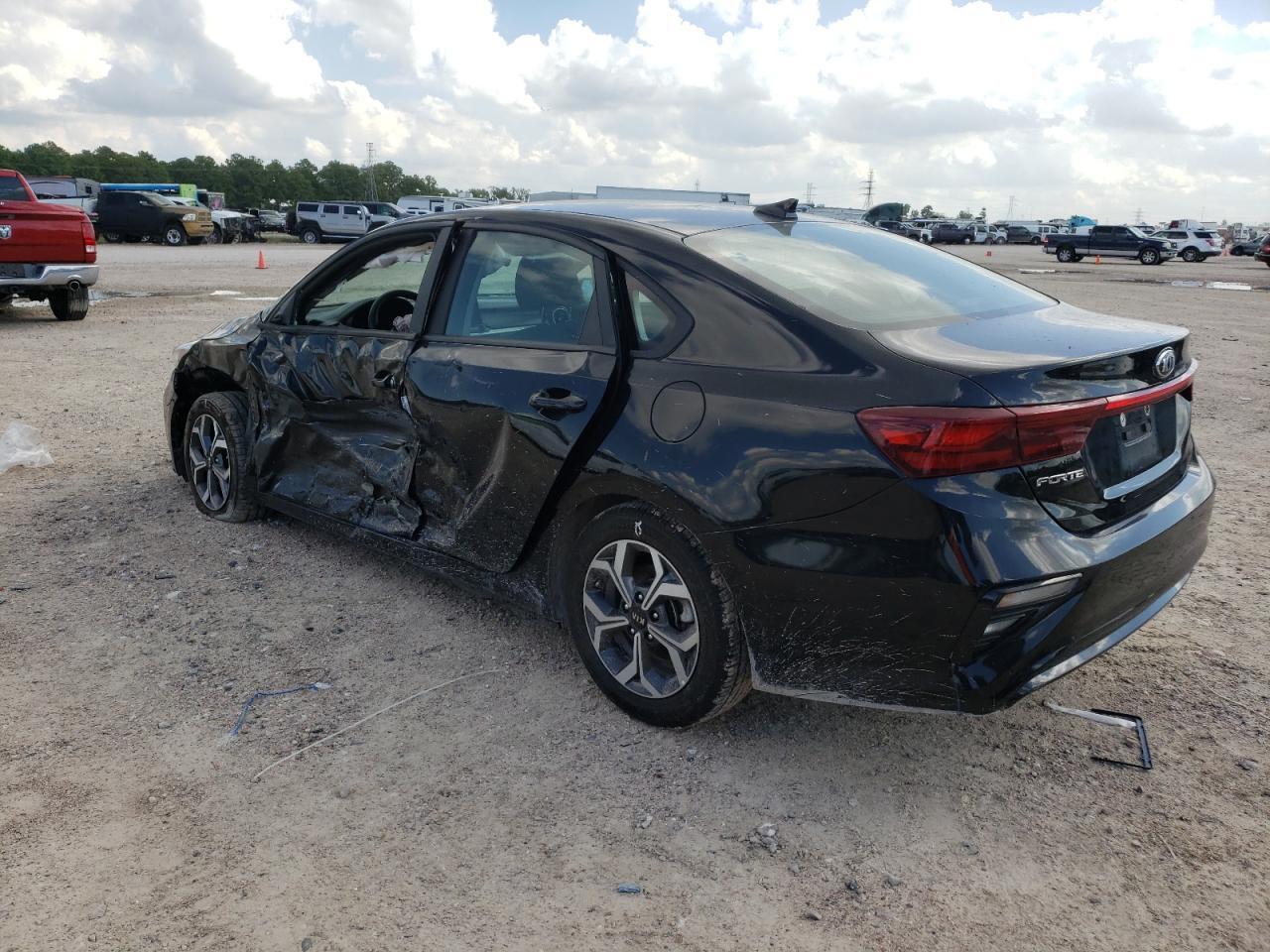 2021 Kia Forte Fe - Image 3