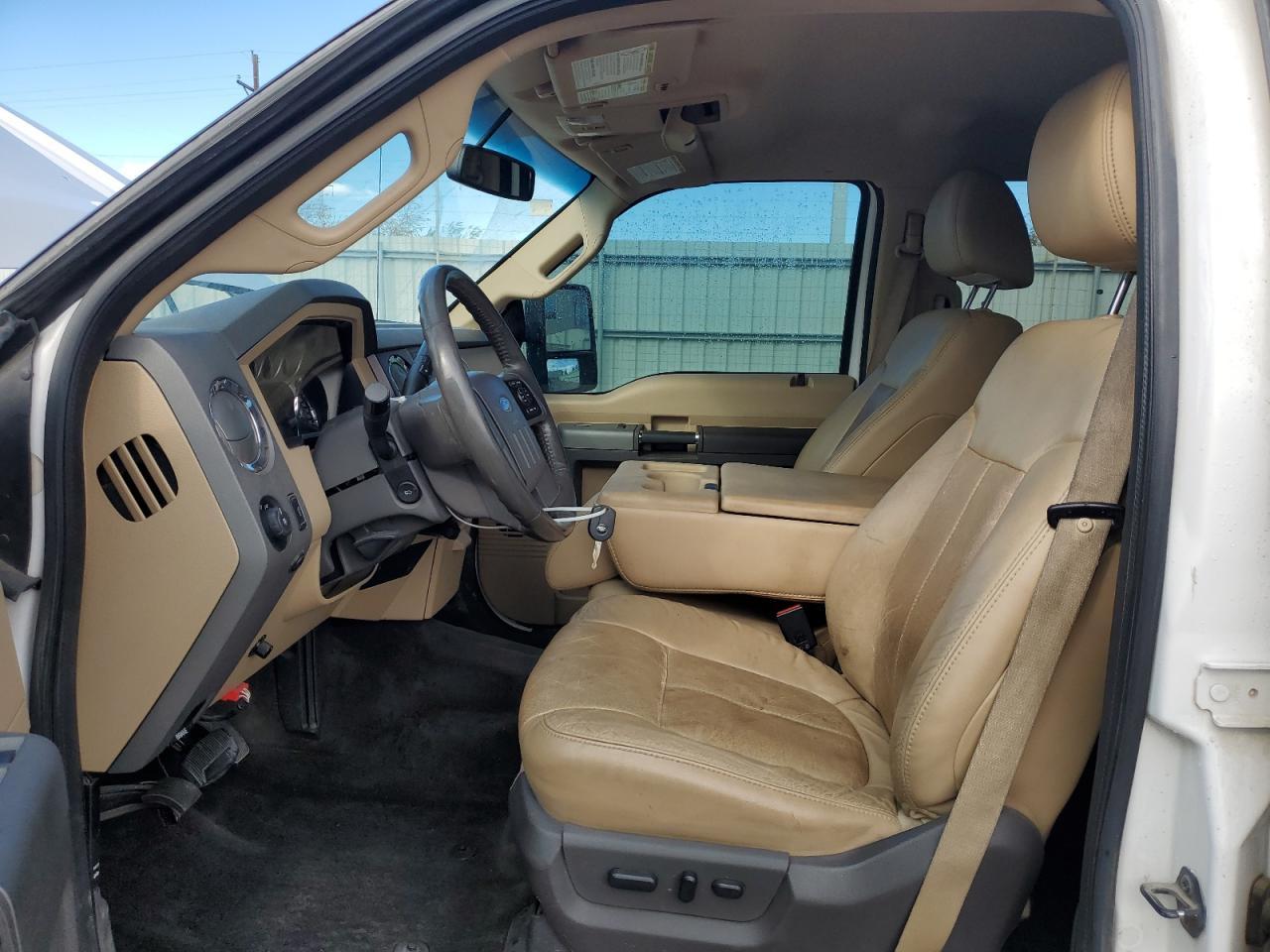 2011 Ford F350 Super Duty - Image 7
