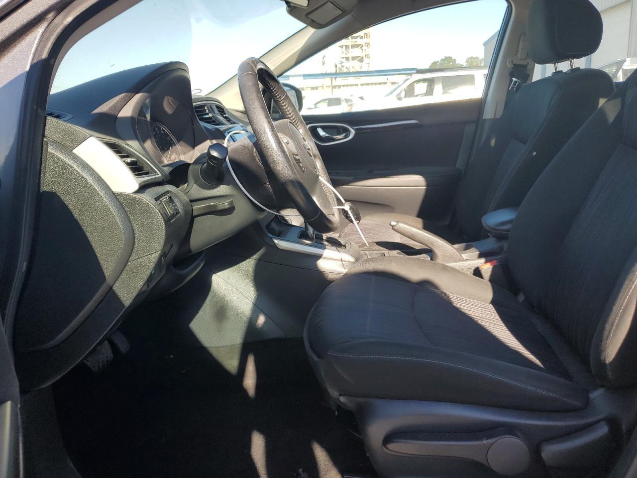 2019 Nissan Sentra S - Image 7