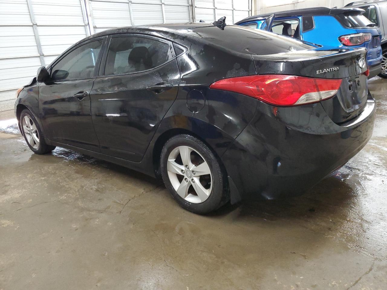 2013 Hyundai Elantra Gls - Image 2