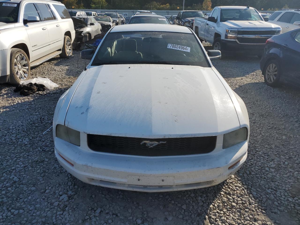 2006 Ford Mustang - Image 5