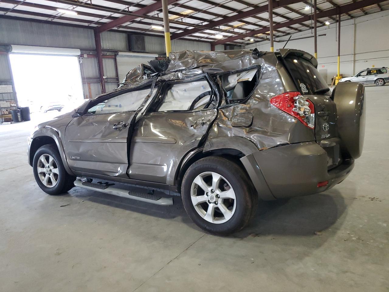 2011 Toyota Rav4 Limited - Фото 2