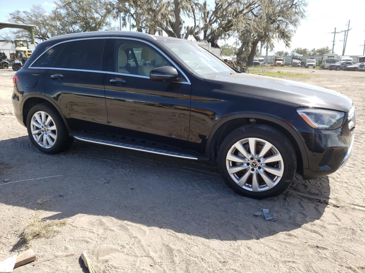 2020 Mercedes-Benz Glc 300 - Image 4
