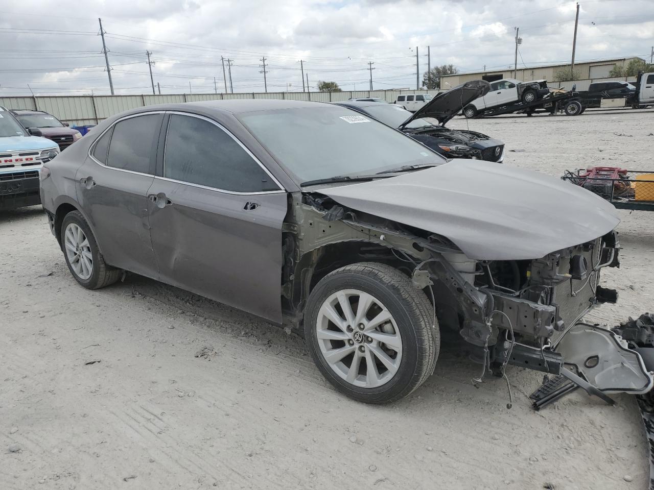 2022 Toyota Camry Le - Image 4