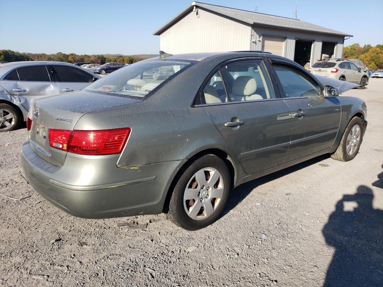 2010 Hyundai Sonata Gls - Image 3