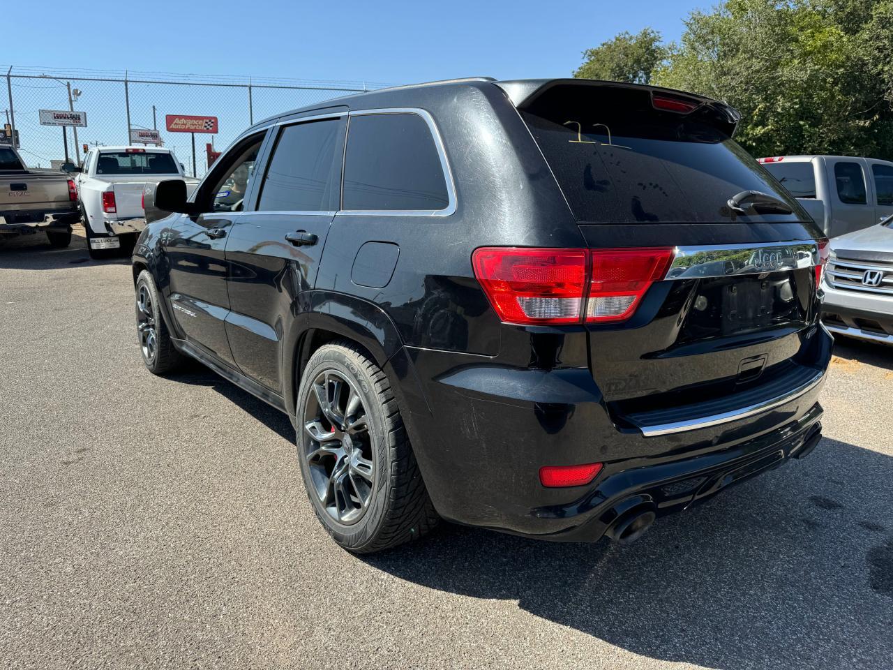 2012 Jeep Grand Cherokee Srt-8 - Image 3