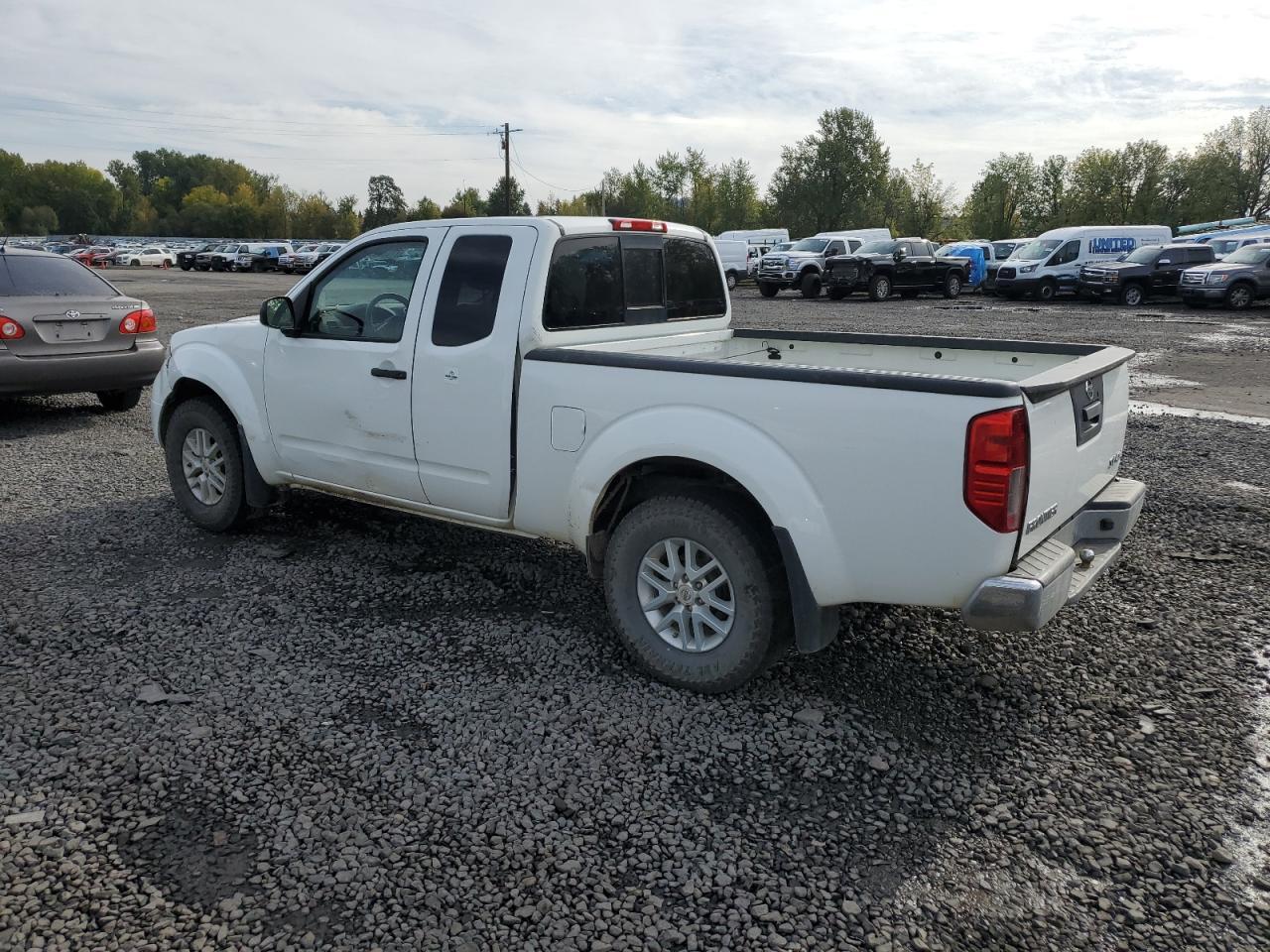 2019 Nissan Frontier Sv - Image 2
