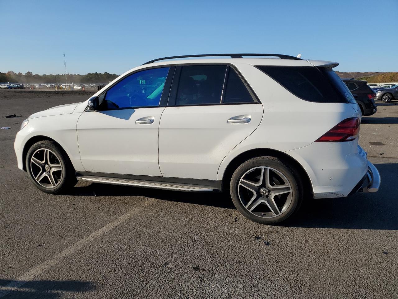 2019 Mercedes-Benz Gle 400 4Matic - Image 2