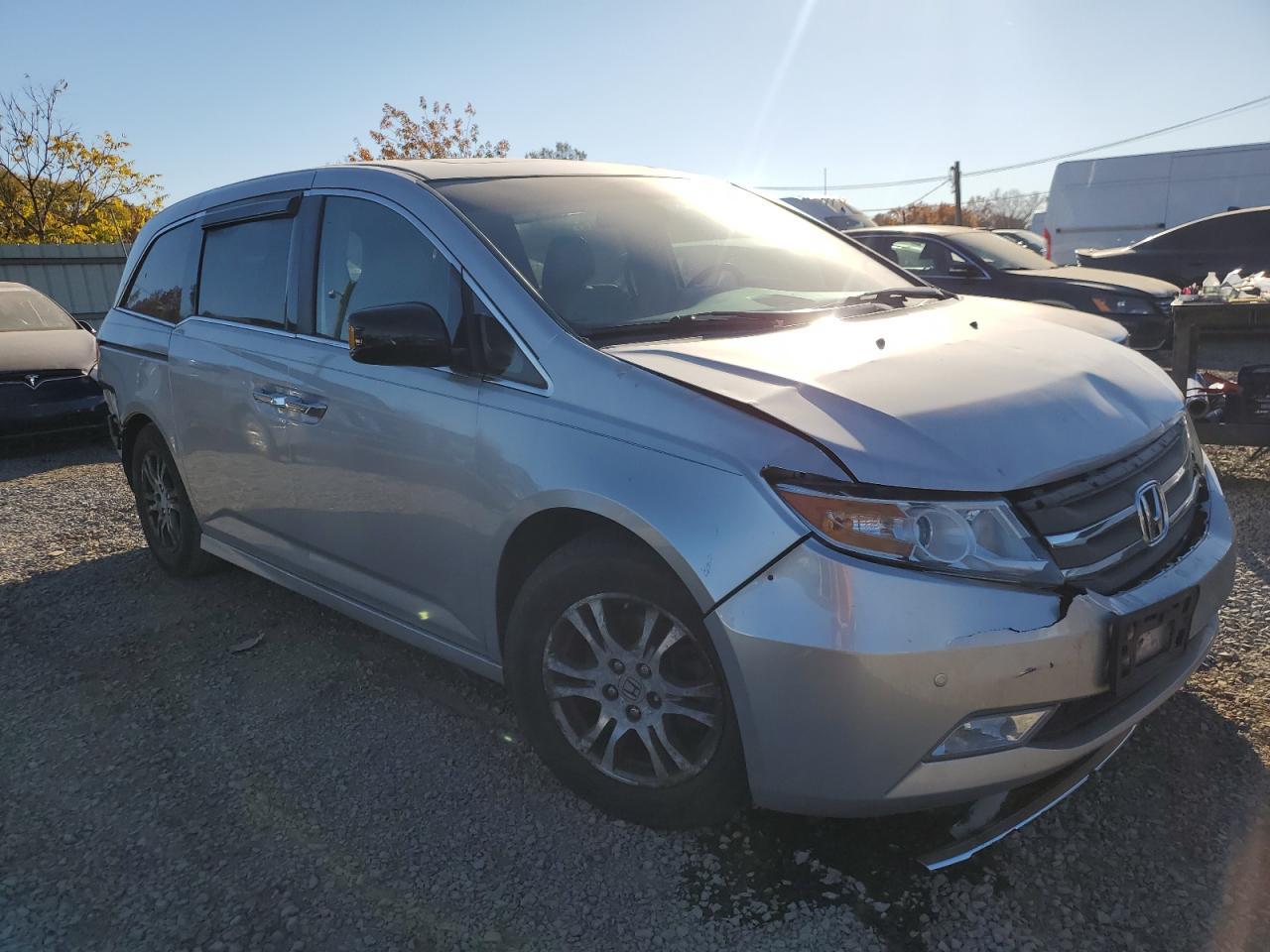 2012 Honda Odyssey Touring - Фото 4