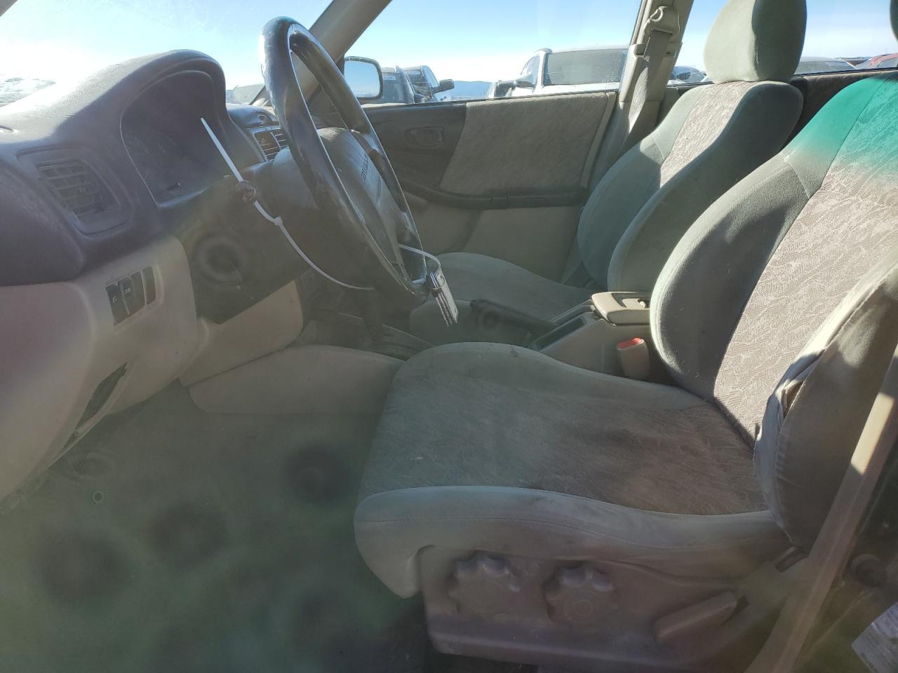 2002 Subaru Forester L - Фото 7