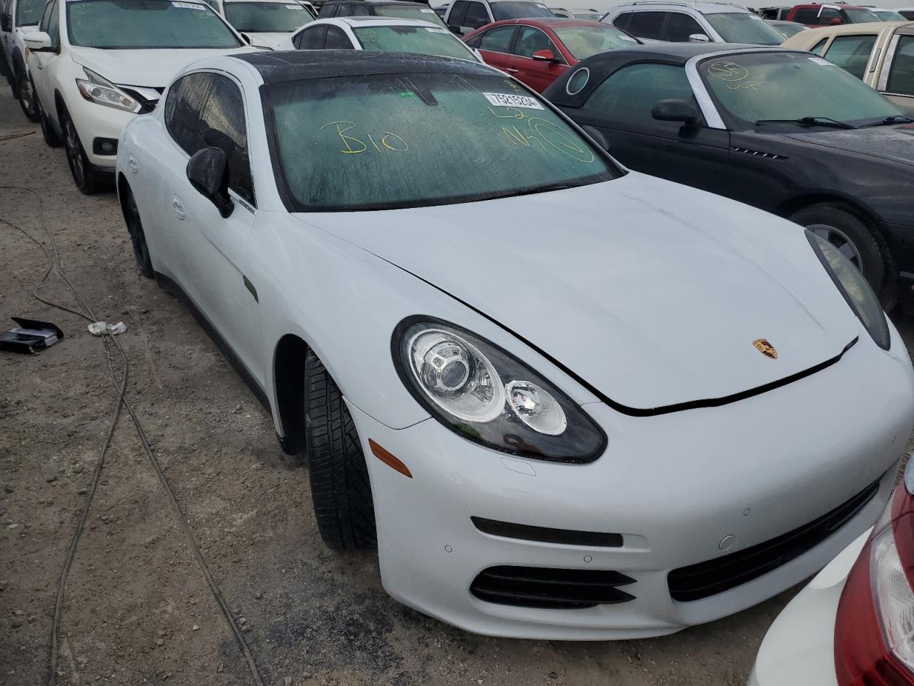 2016 Porsche Panamera S - Image 4