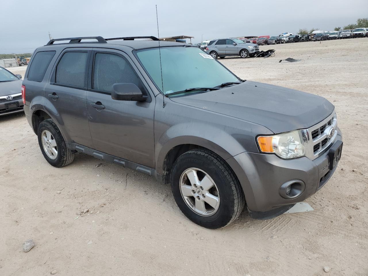 2012 Ford Escape Xls - Image 4