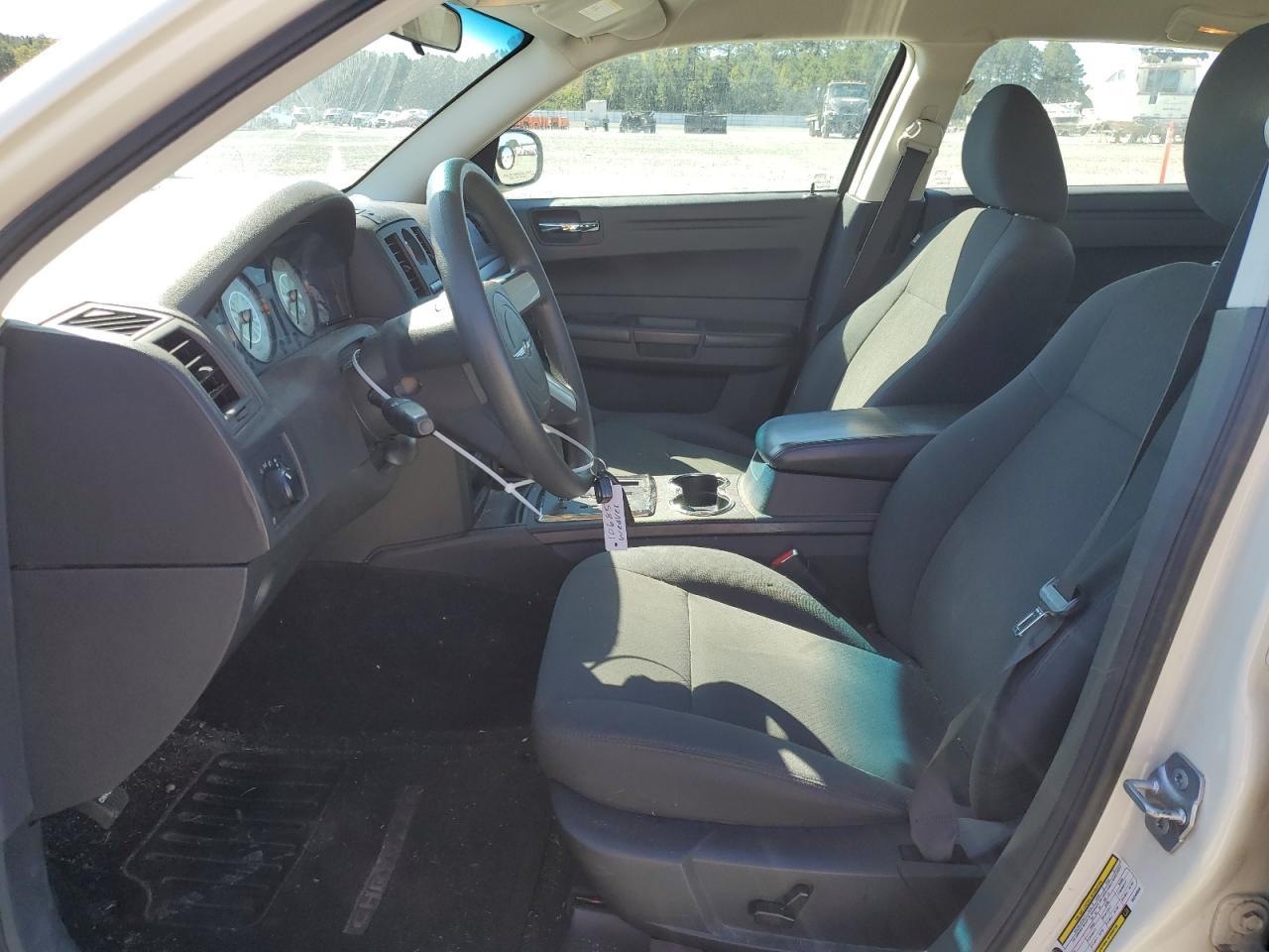 2008 Chrysler 300 Lx - Image 7