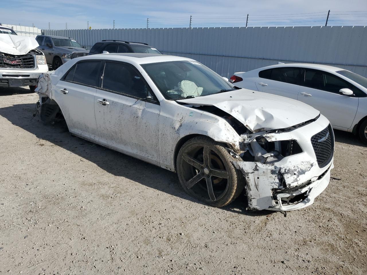 2019 Chrysler 300 S - Фото 4