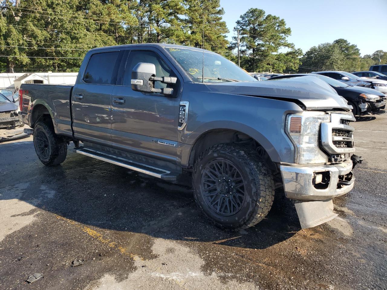 2022 Ford F250 Super Duty - Фото 4