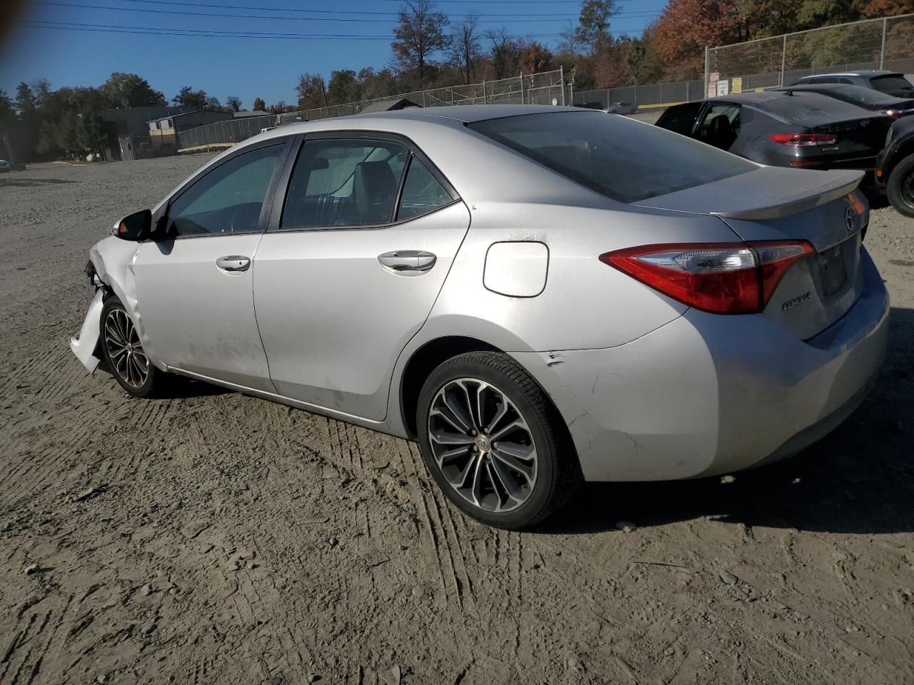 2016 Toyota Corolla L - Фото 2