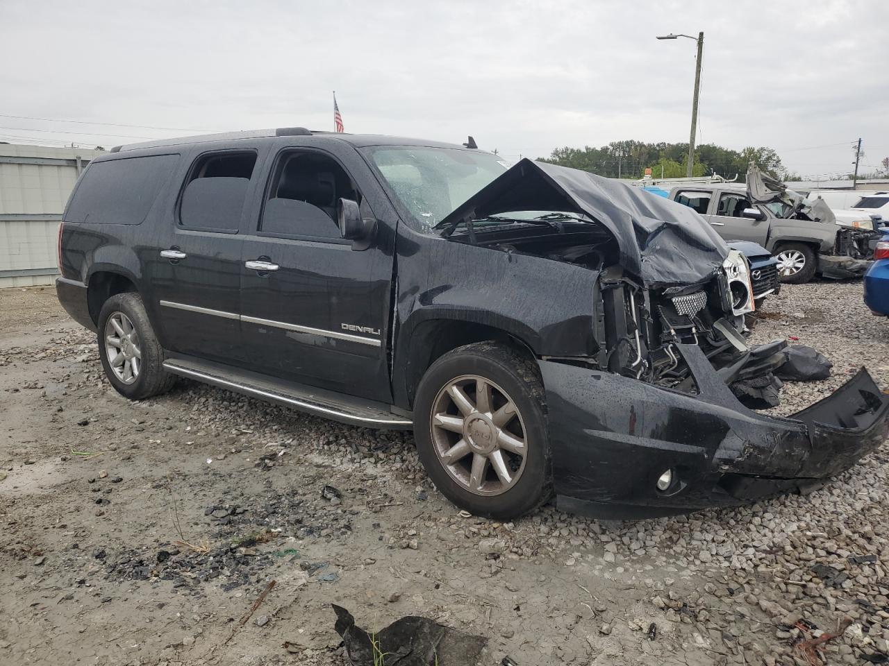 2011 GMC Yukon Xl Denali - Image 4