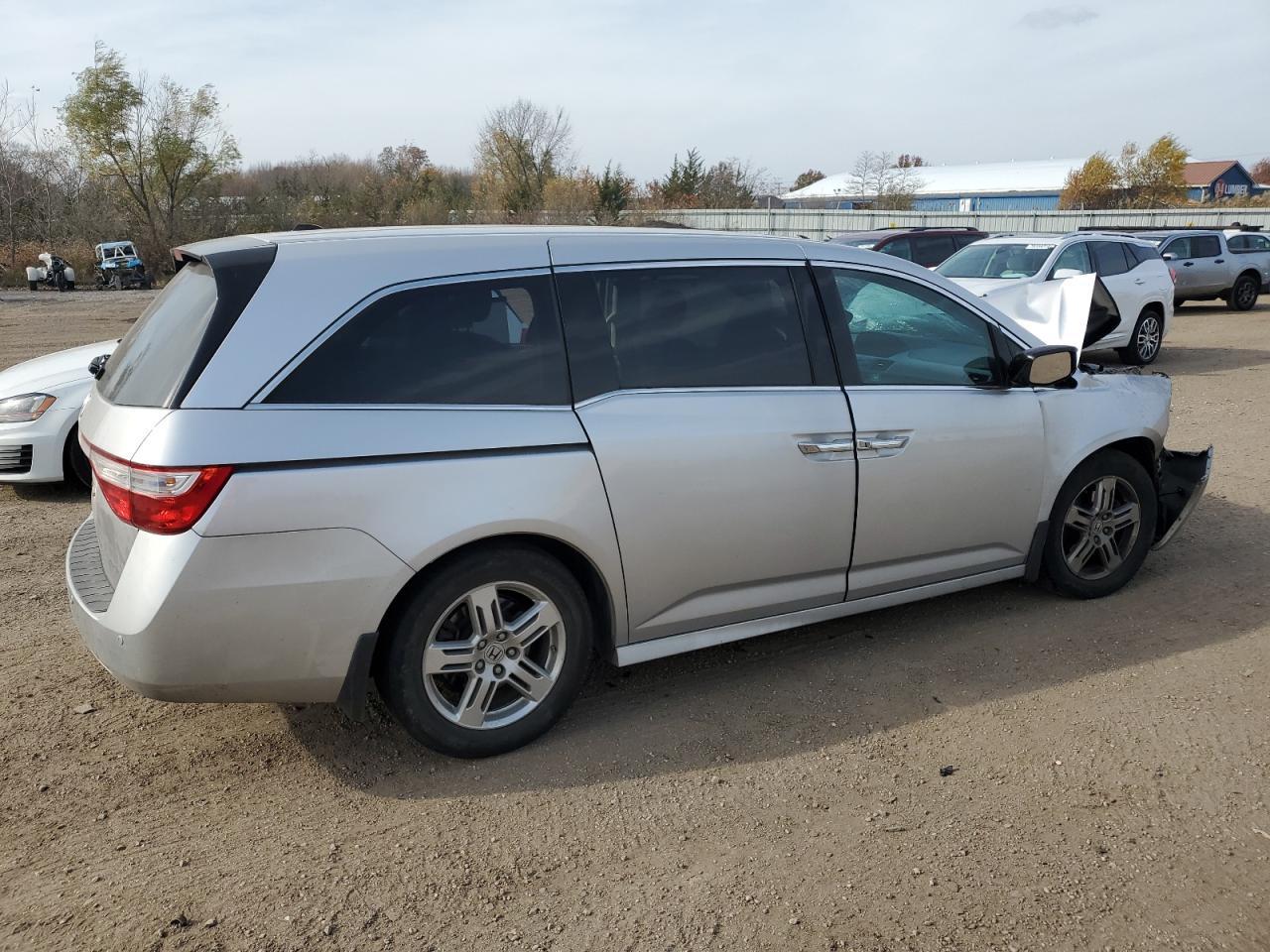 2012 Honda Odyssey Touring - Фото 3