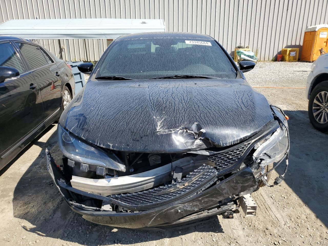 2015 Chrysler 200 S - Image 5