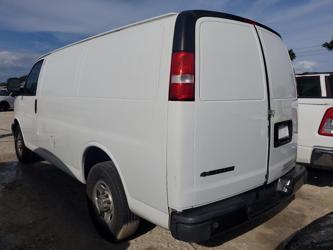 2019 Chevrolet Express G3500 - Image 2