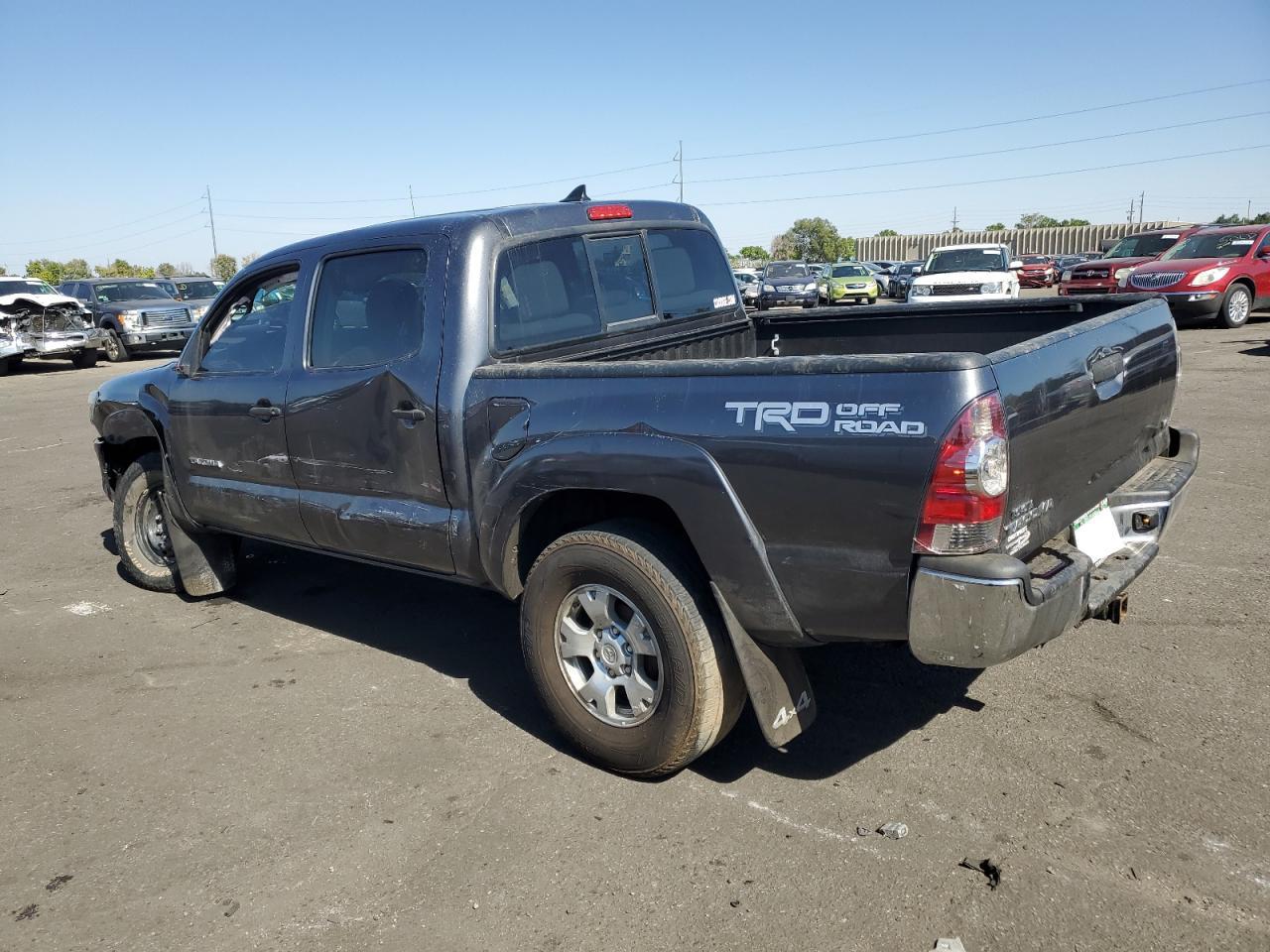 2015 Toyota Tacoma Double Cab - Image 2