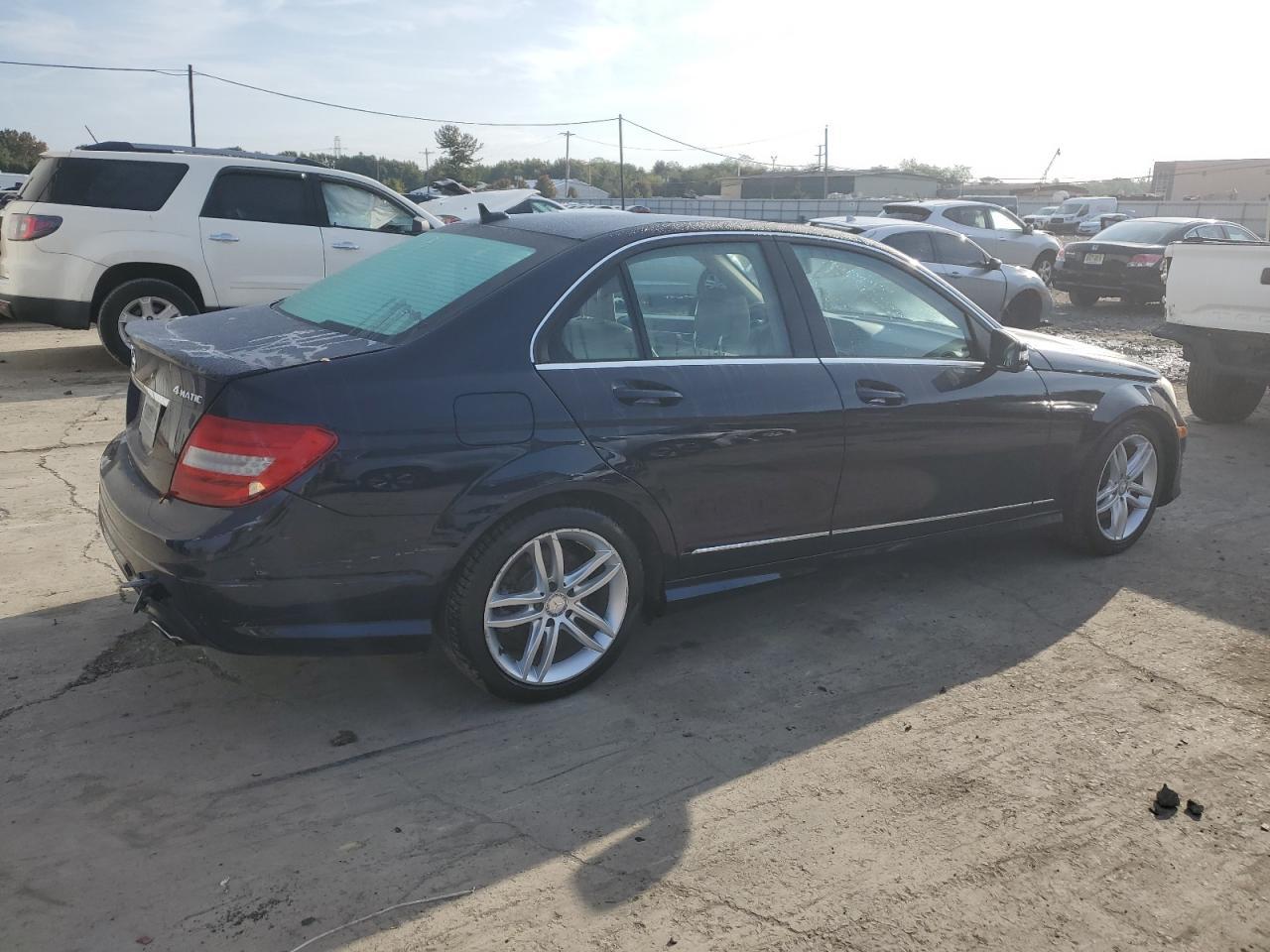2014 Mercedes-Benz C 300 4Matic - Фото 3