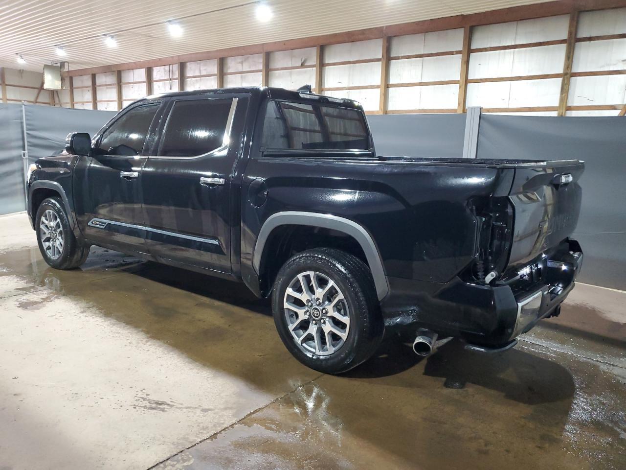 2023 Toyota Tundra Crewmax Platinum - Image 2